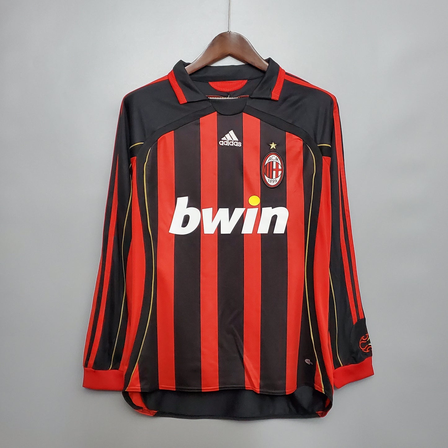 AC MILAN LOCAL RETRO 06-07