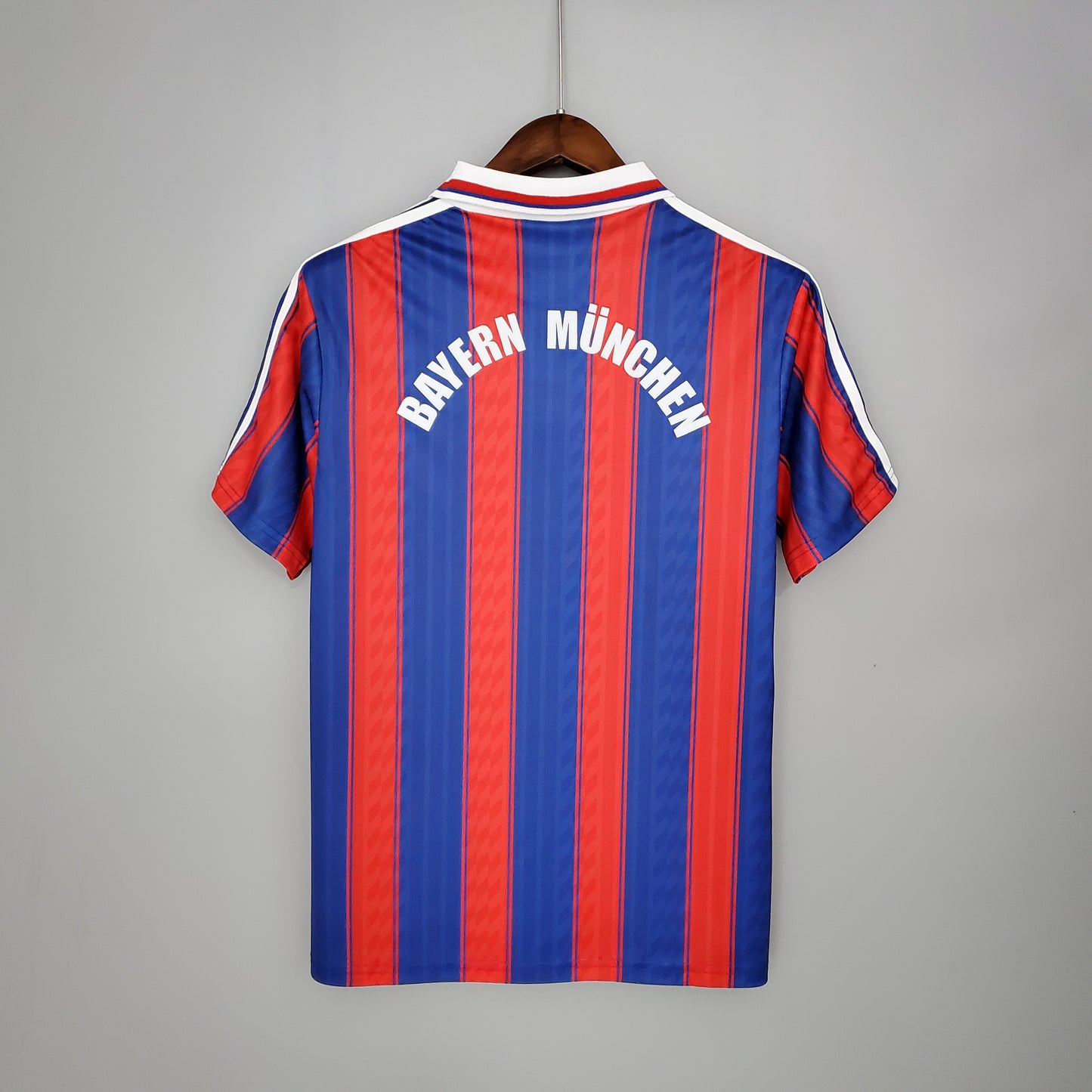 BAYERN VISITA 95-97