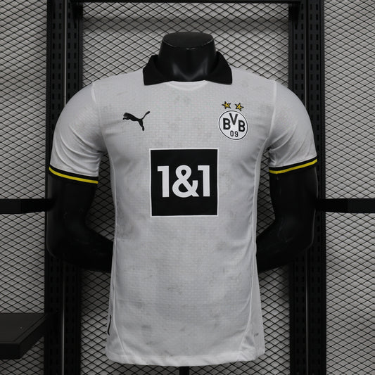 BORUSSIA D LOCAL TERCERA JUGADOR