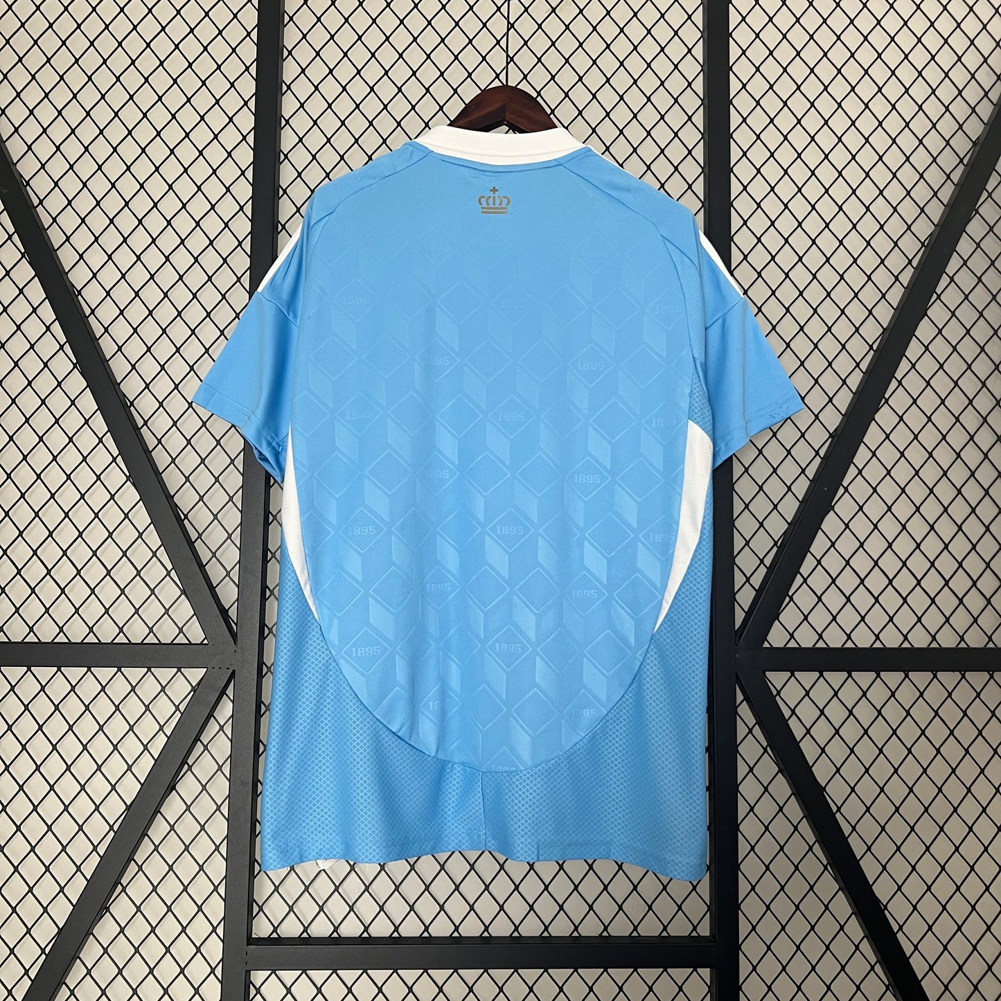 AUSTRALIA FAN VISITA 2024