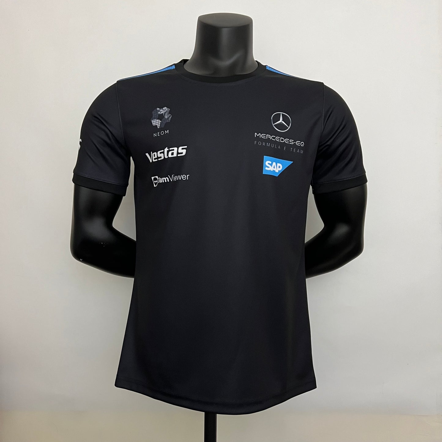Mercedes Black