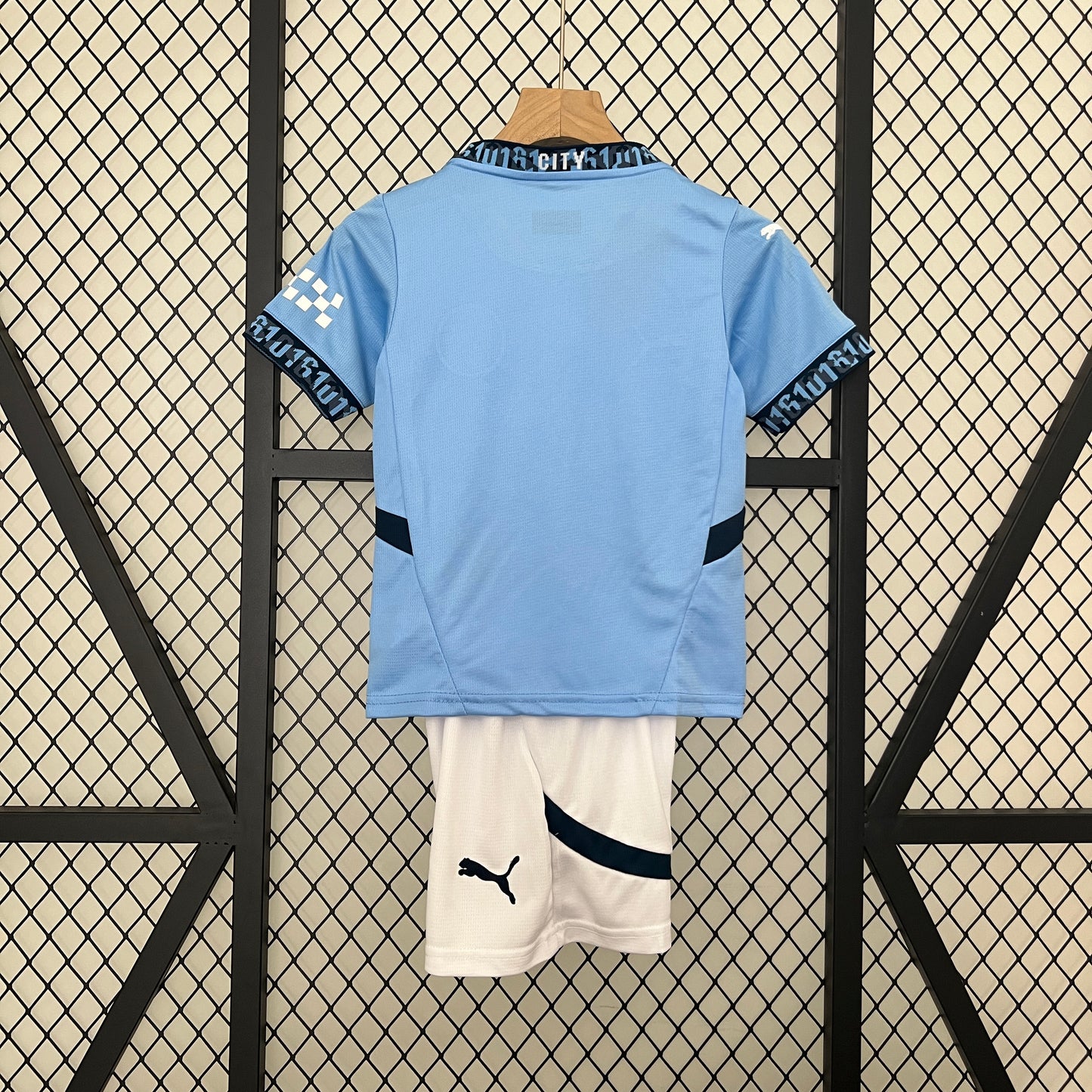 MANCHESTER CITY LOCAL NIÑO 24-25