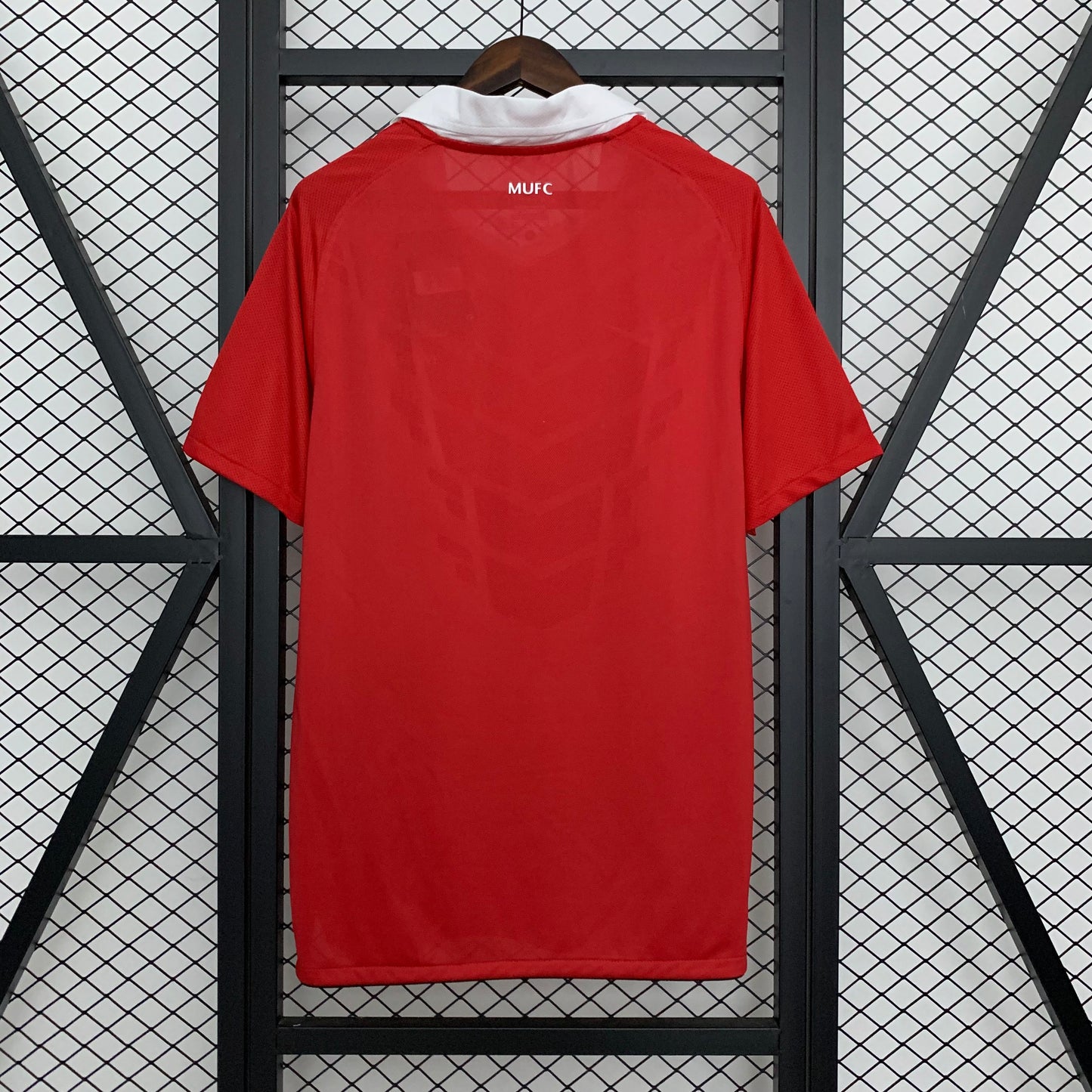 MANCHESTER UNITED LOCAL RETRO 10-11