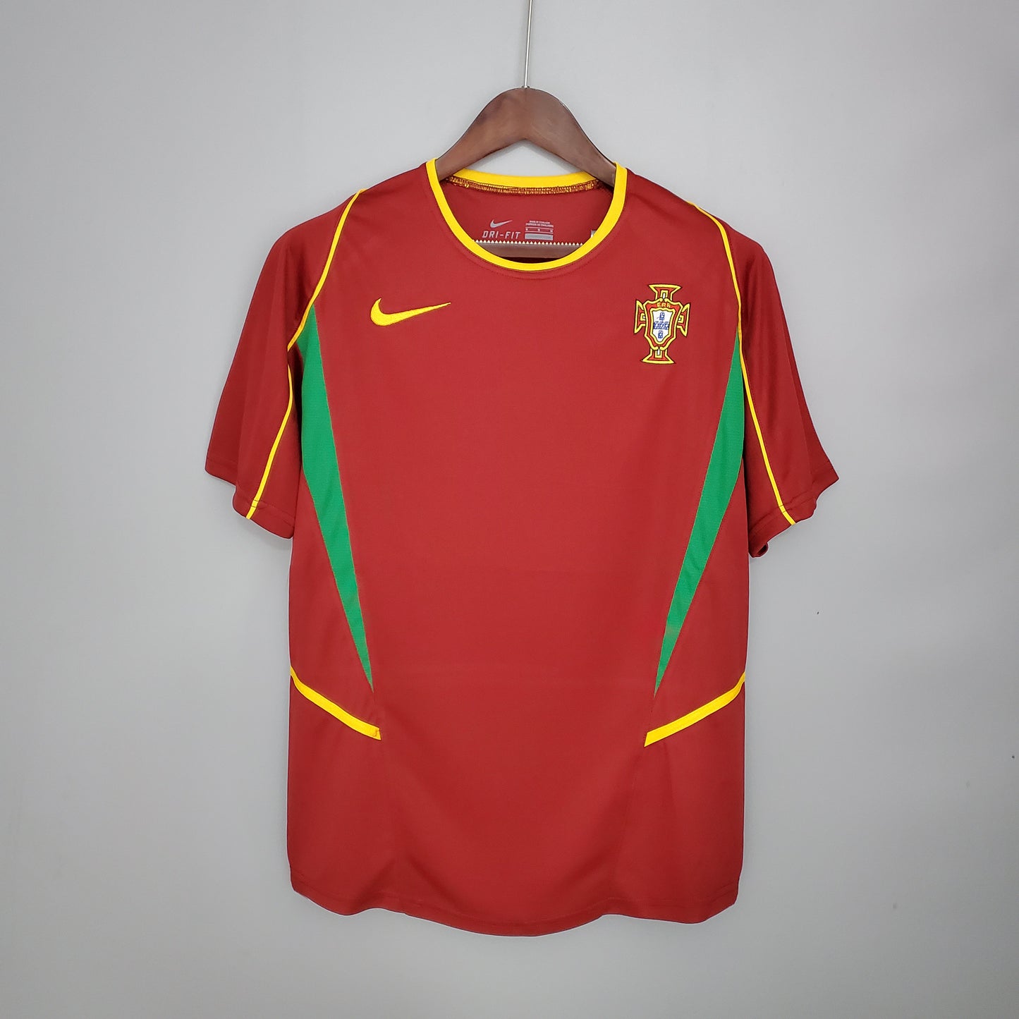 PORTUGAL RETRO LOCAL 2002