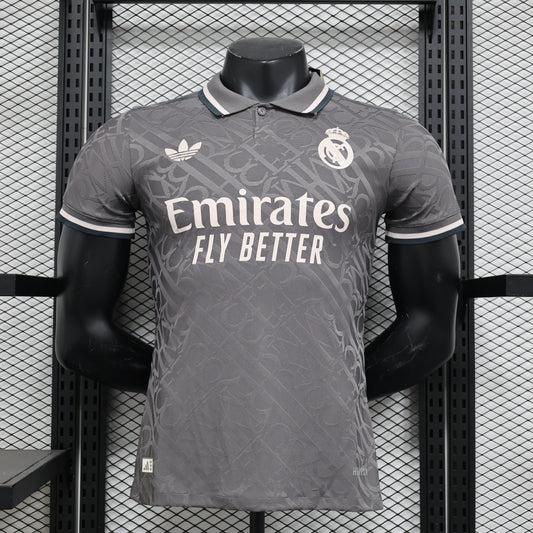REAL MADRID TERCERA VERSIÓN JUGADOR