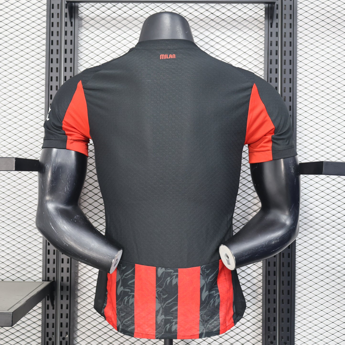 AC MILAN JUGADOR 25-26