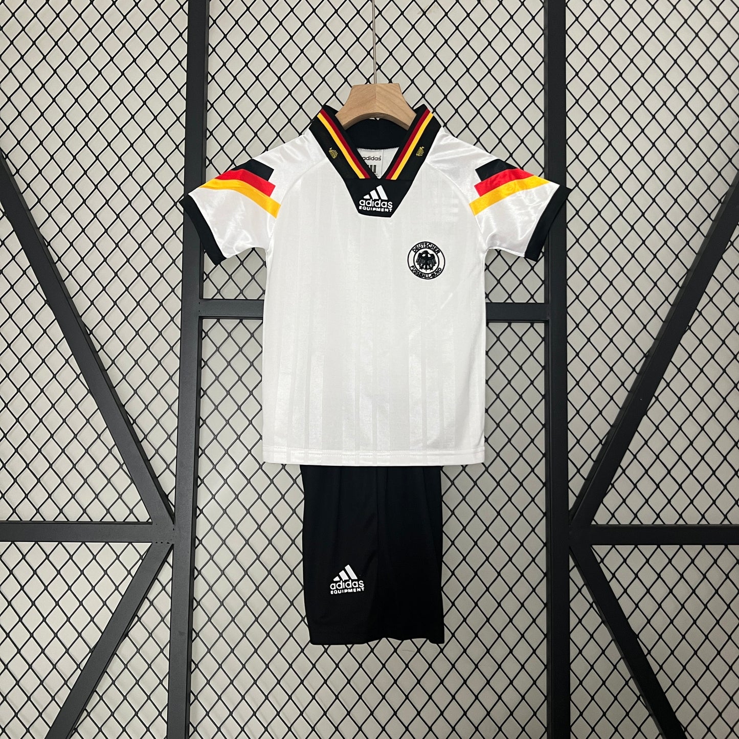 ALEMANIA RETRO LOCAL NIÑOS 1992