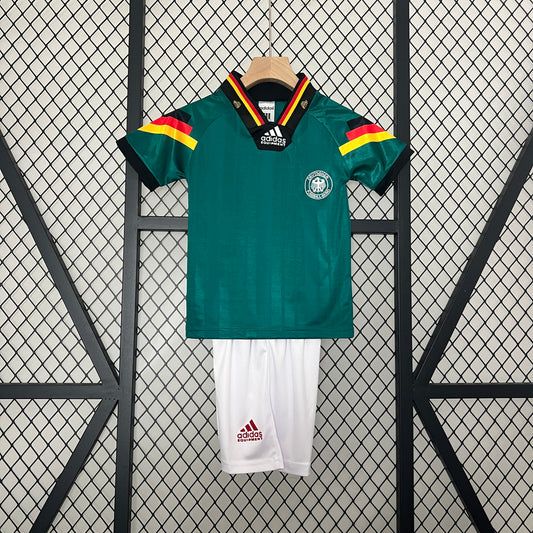 ALEMANIA RETRO VISITA NIÑOS 1992