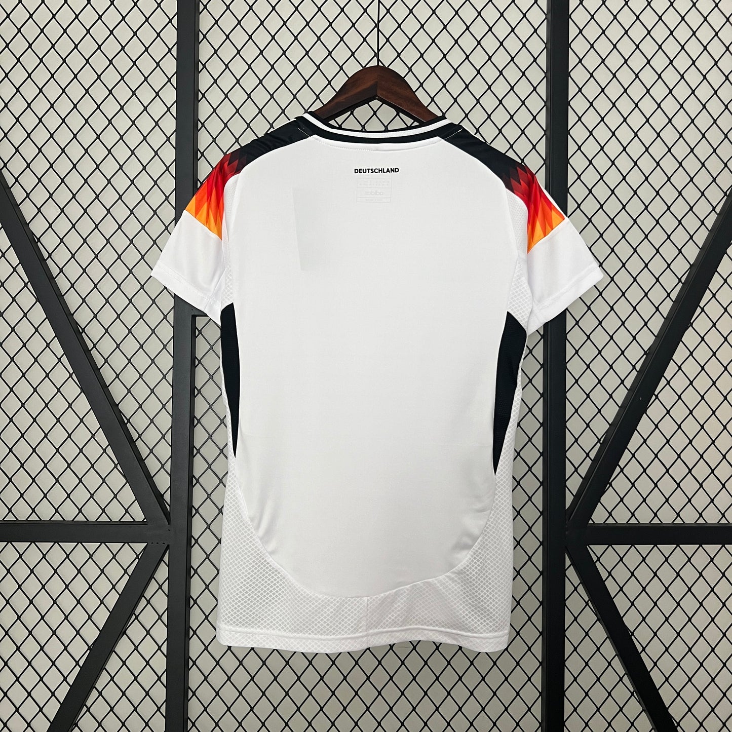 ALEMANIA RETRO LOCAL MUJER 2024