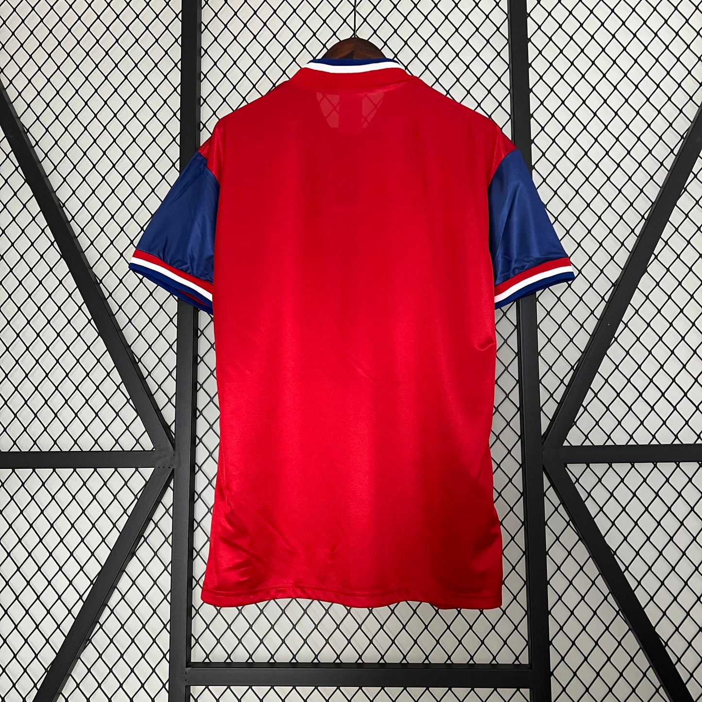 BAYERN LOCAL 92-93