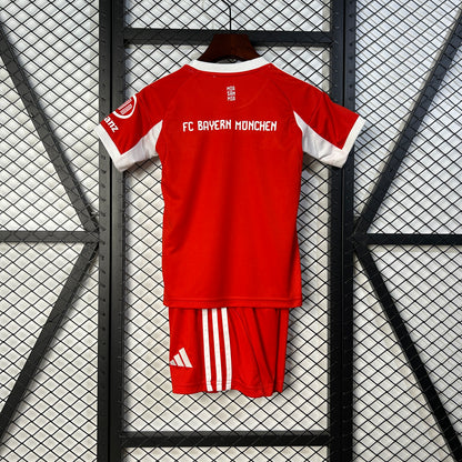 BAYERN LOCAL 25-26 NIÑO