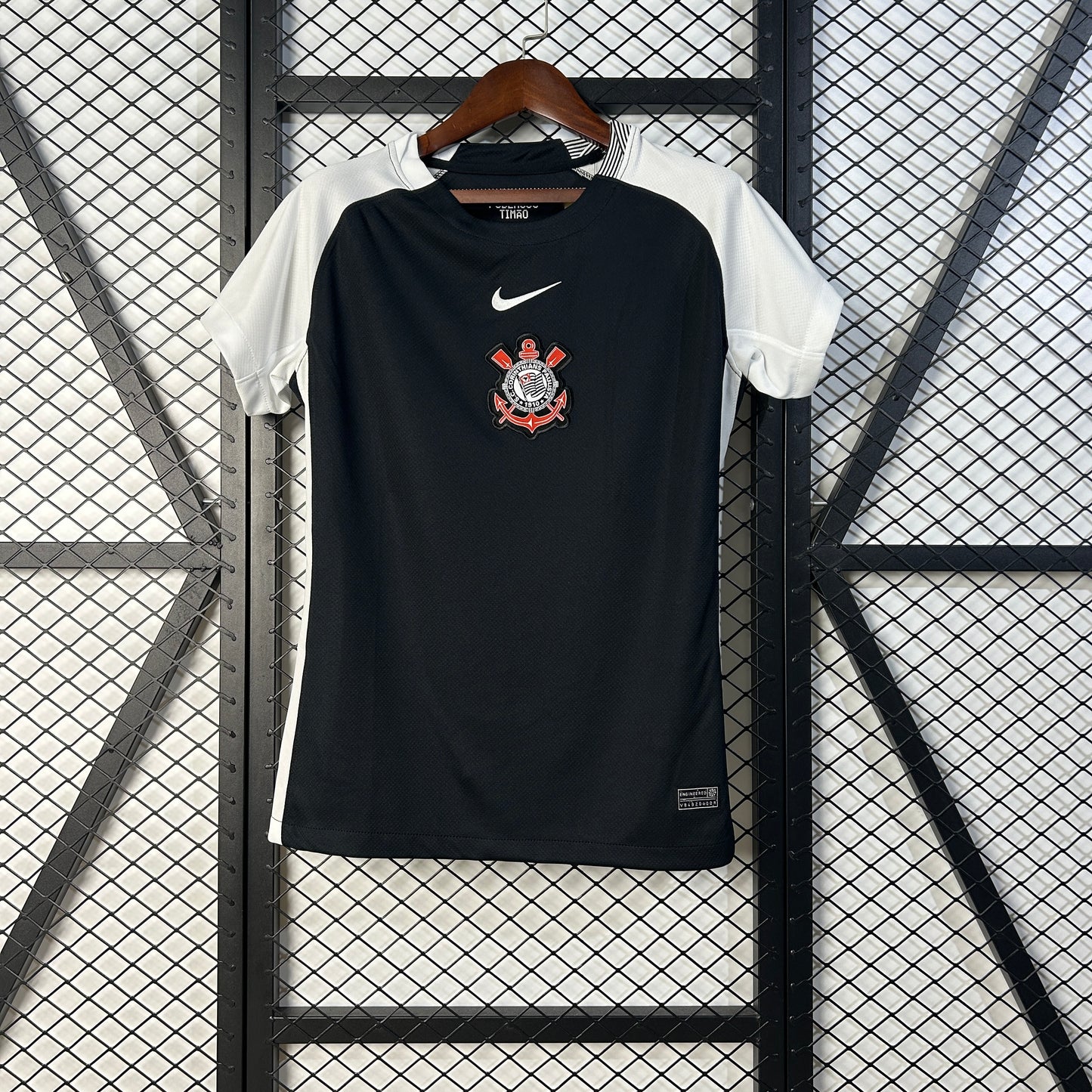 CORINTHIANS VISITA MUJER