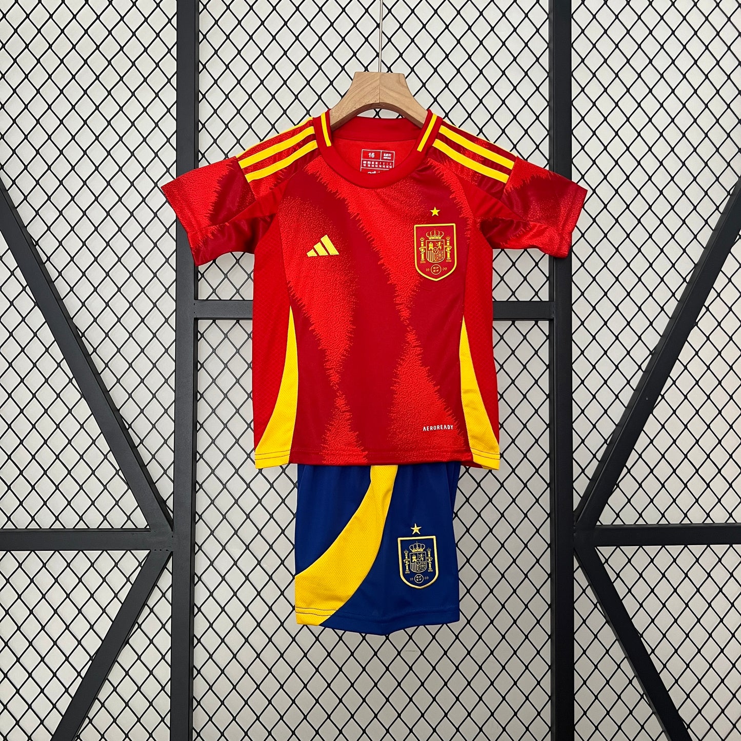 ESPAÑA NIÑO LOCAL 2024