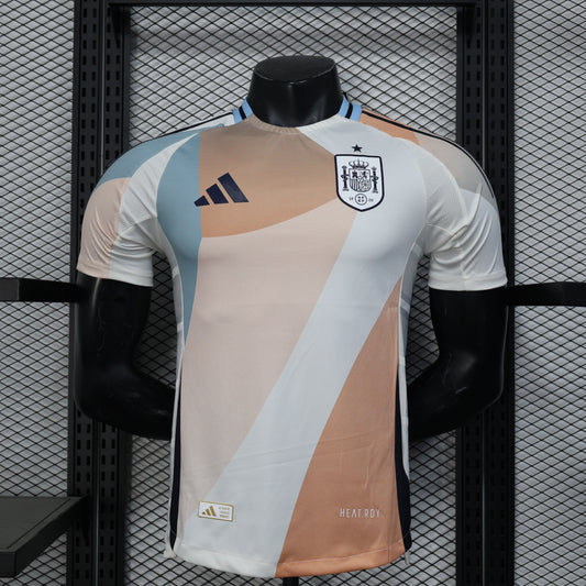 ESPAÑA JUGADOR VISITA 2025