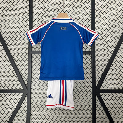 FRANCIA RETRO NIÑO LOCAL 1998