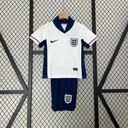 INGLATERRA NIÑO RETRO LOCAL 2024