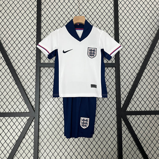 INGLATERRA NIÑO RETRO LOCAL 2024
