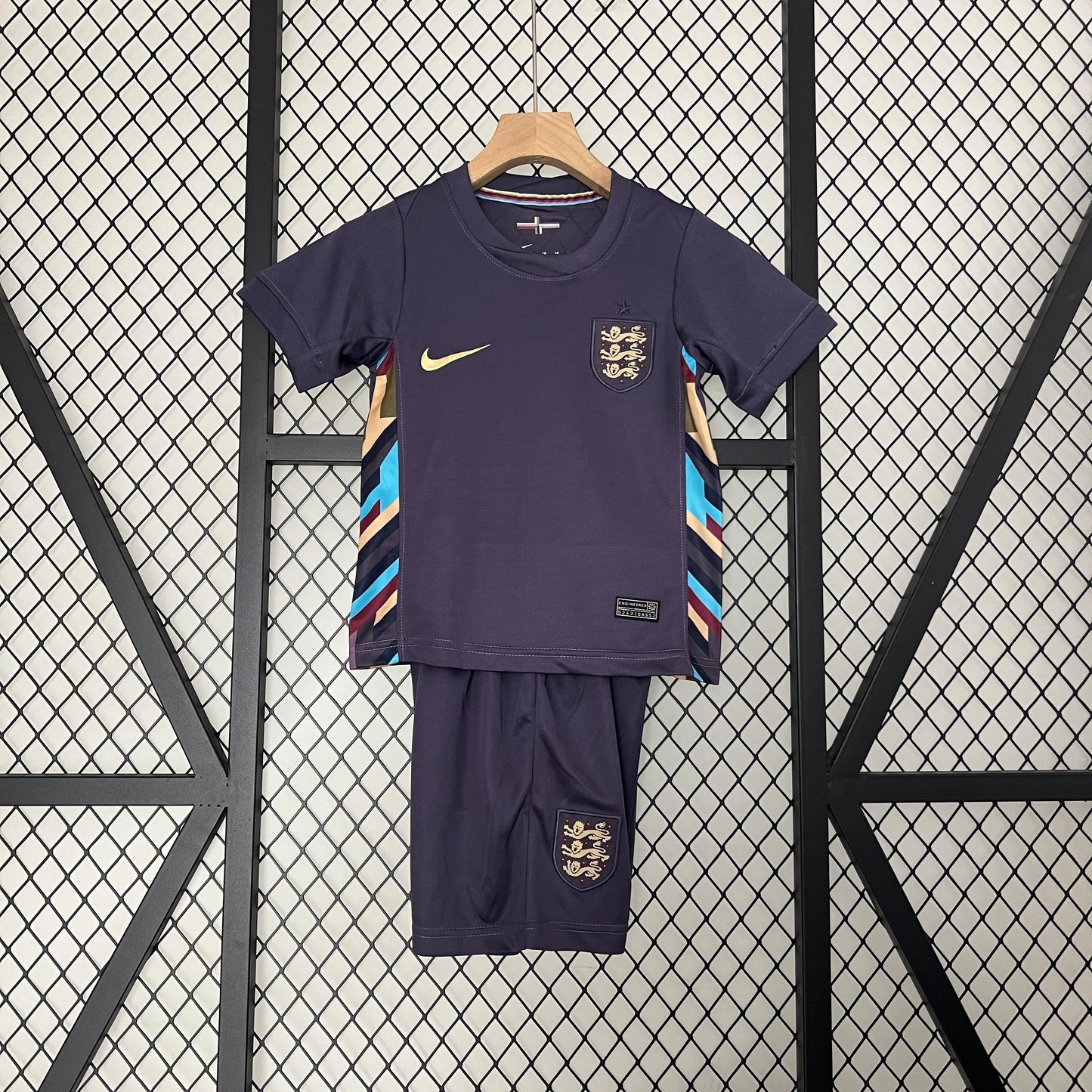 INGLATERRA NIÑO VISITA 2024