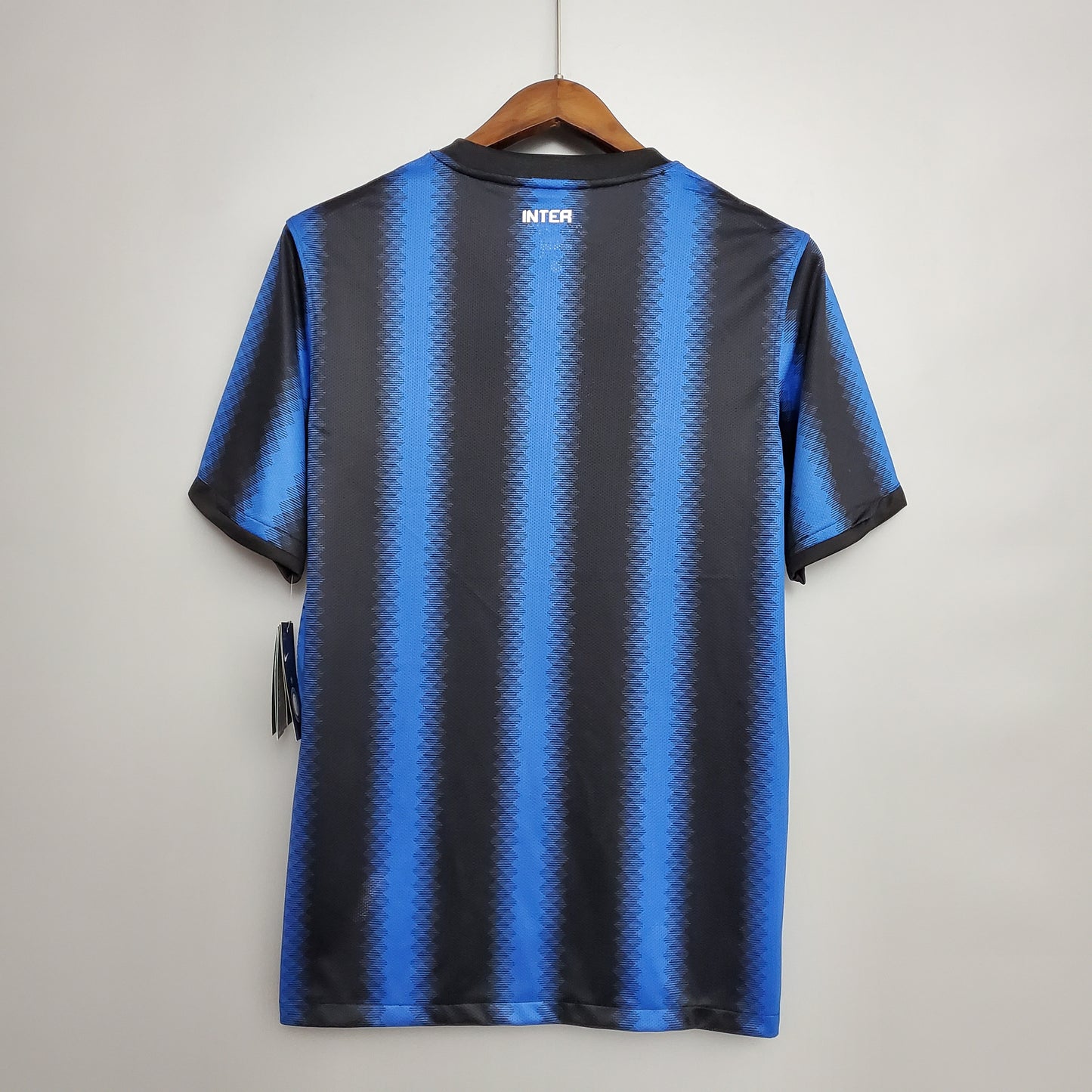 INTER MILAN LOCAL RETRO 10-11
