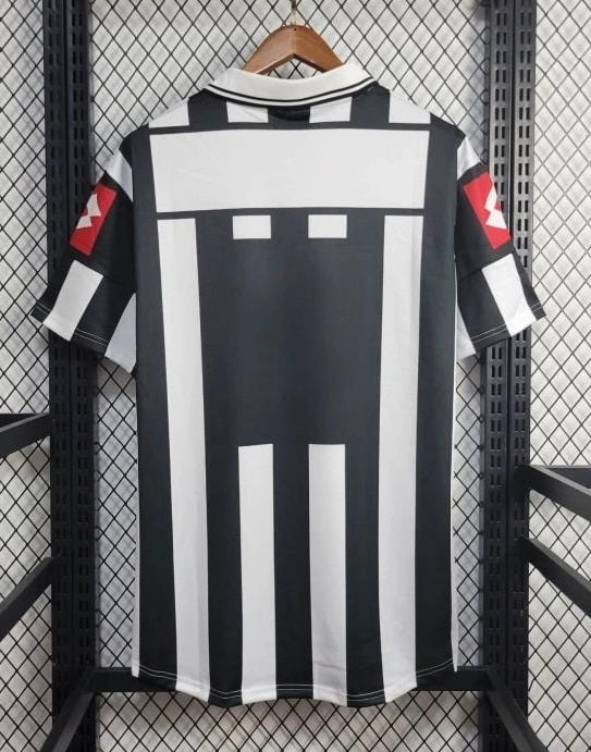 JUVENTUS LOCAL RETRO 01-02