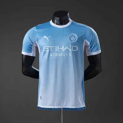 MANCHESTER CITY VERSIÓN JUGADOR LOCAL 26-27