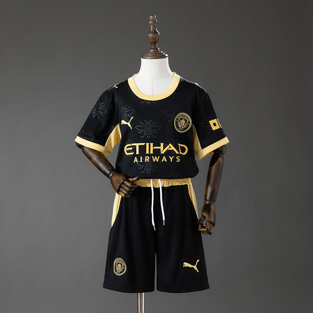 MANCHESTER CITY VISITA NIÑO 26-27