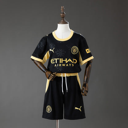 MANCHESTER CITY VISITA NIÑO 26-27