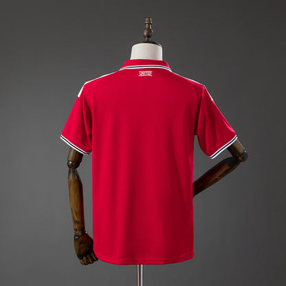 MANCHESTER UNITED FAN LOCAL 26-27