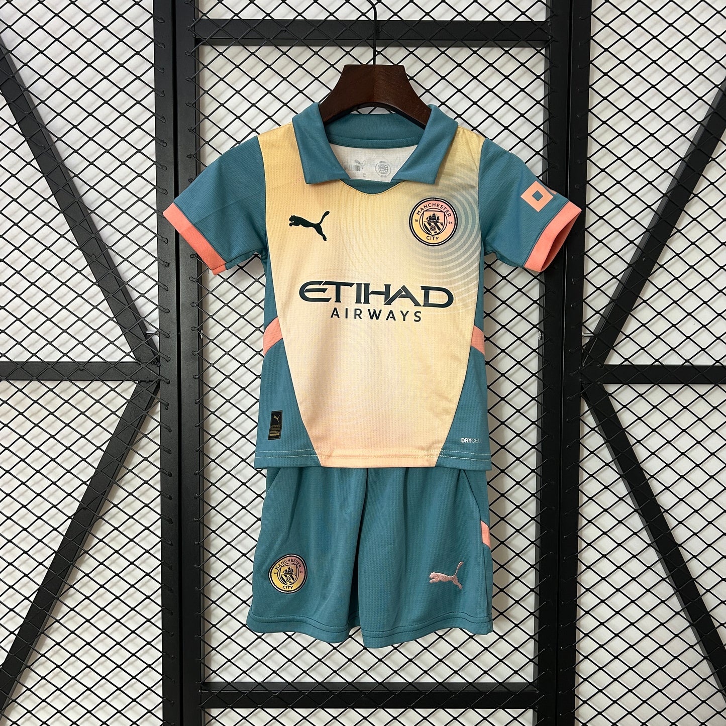 MANCHESTER CITY CUARTA NIÑO 24-25