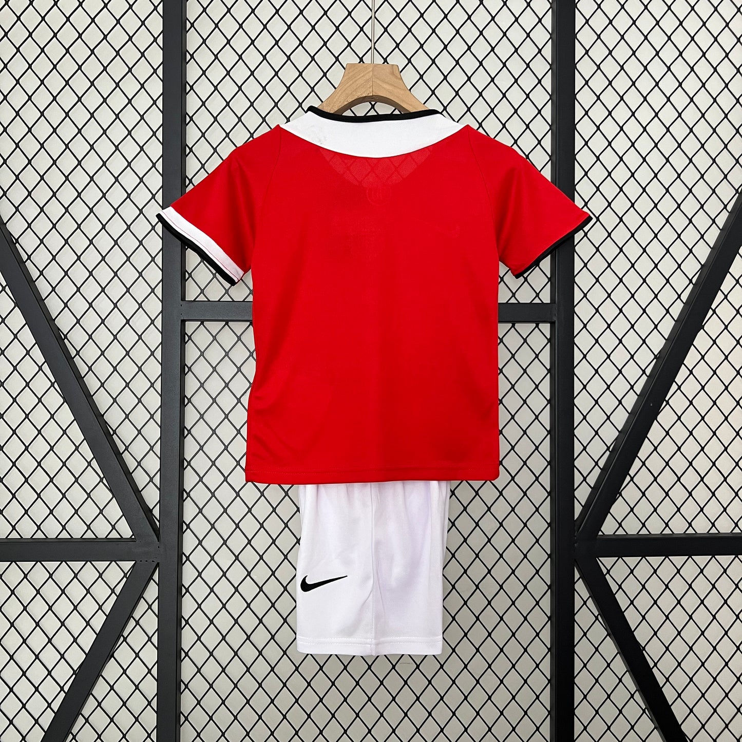 MANCHESTER UNITED LOCAL NIÑO 05-06