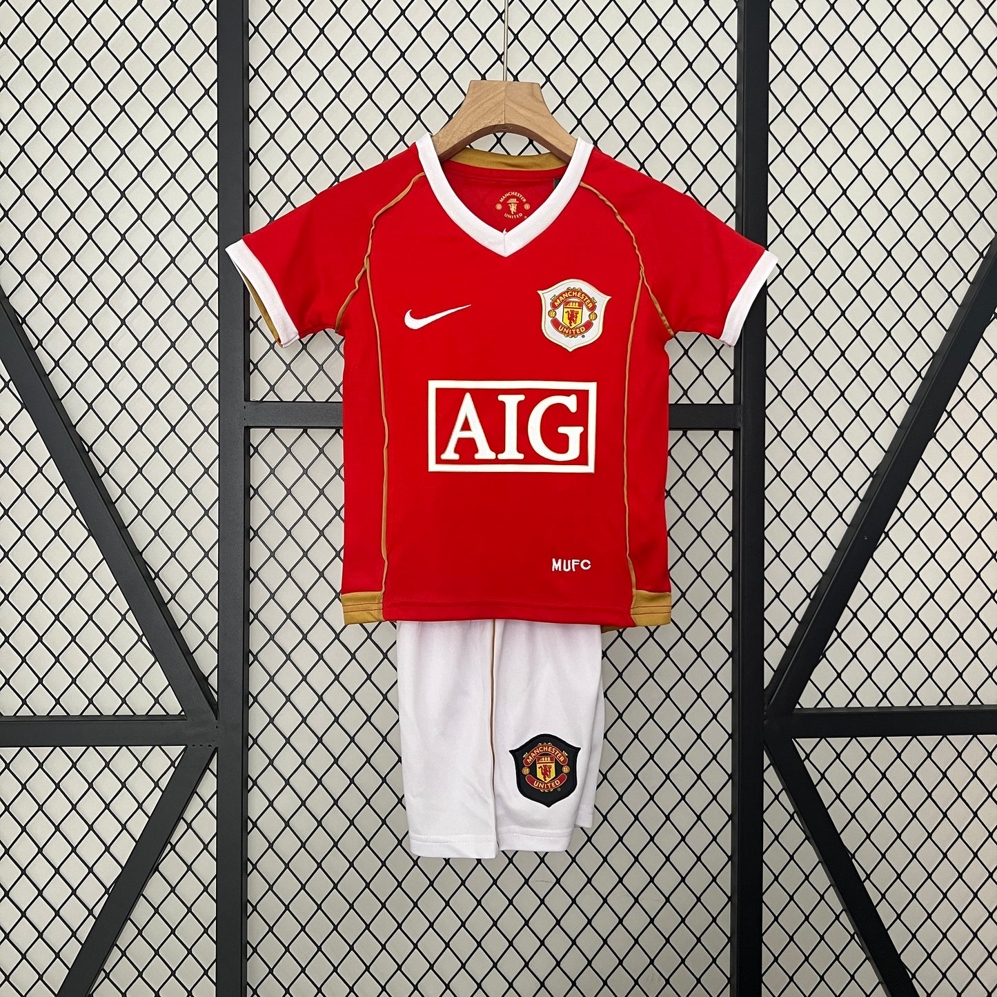 MANCHESTER UNITED LOCAL NIÑO 06-07