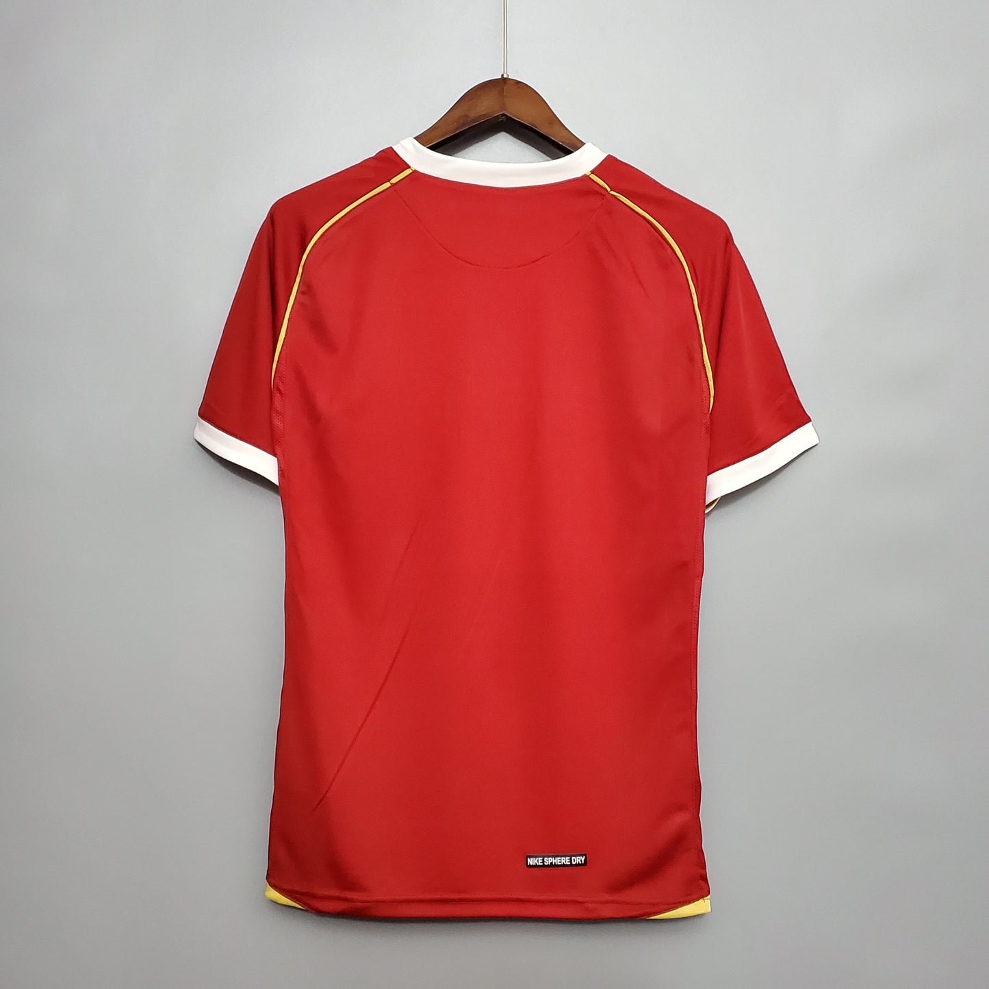 MANCHESTER UNITED LOCAL RETRO 06-07