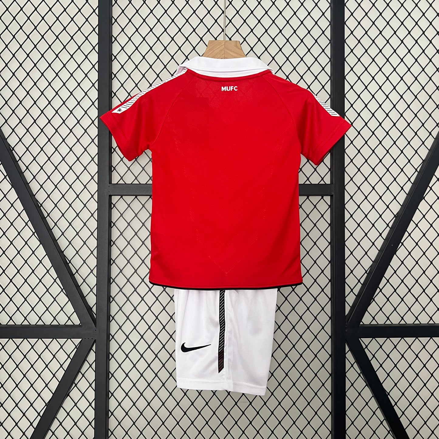 MANCHESTER UNITED LOCAL NIÑO 10-11