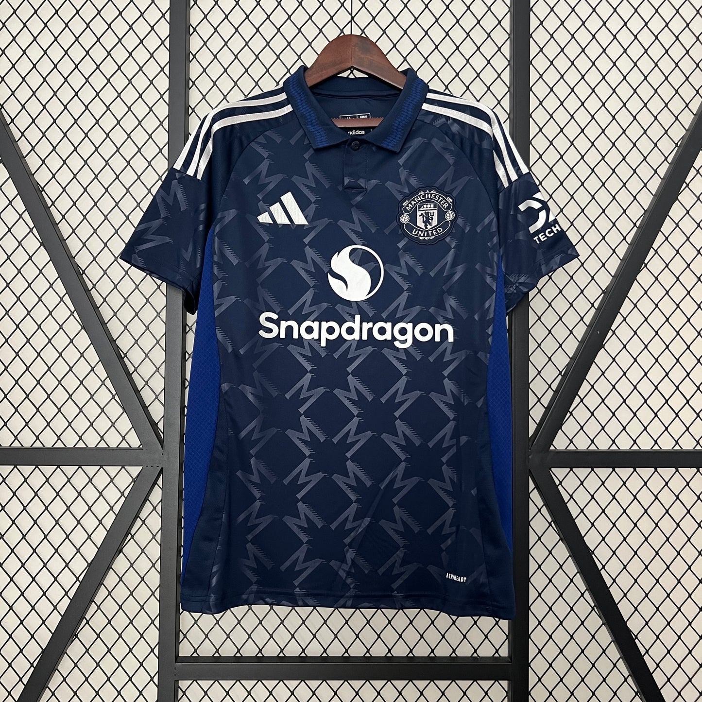 MANCHESTER UNITED VISITA FAN 24-25