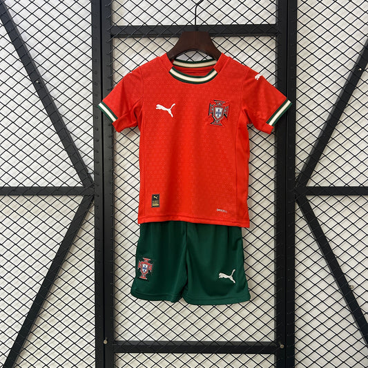 PORTUGAL NIÑO RETRO LOCAL 2025