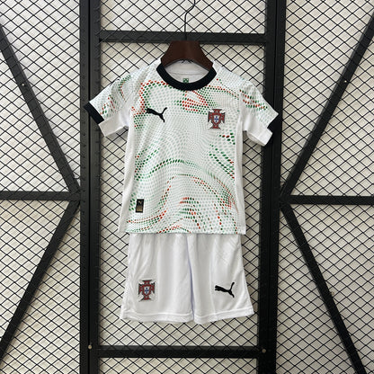 PORTUGAL NIÑO RETRO VISITA 2025