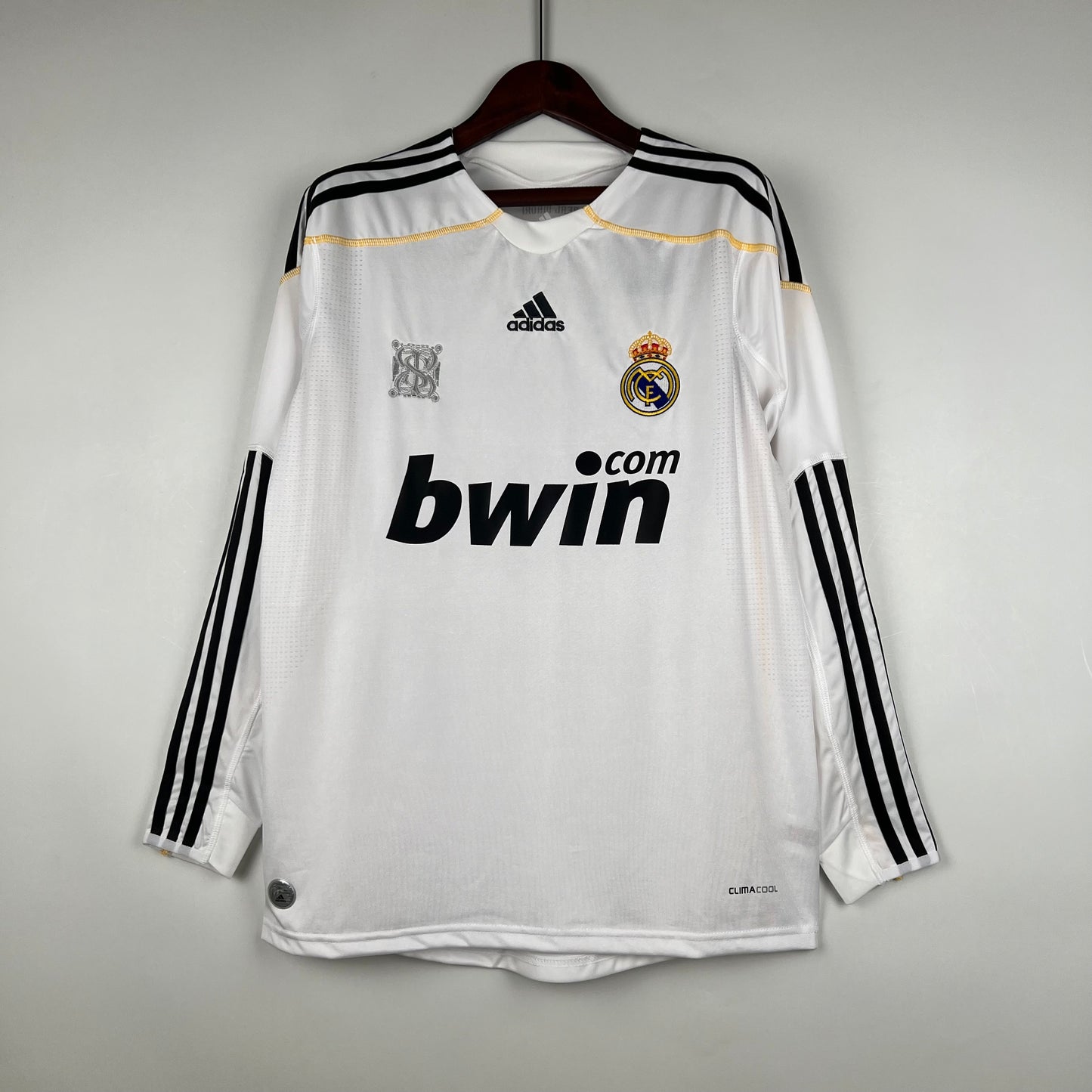 REAL MADRID 09-10 LOCAL