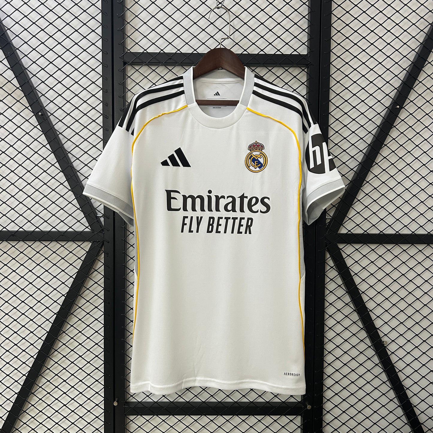 REAL MADRID LOCAL VERSIÓN FAN 25-26