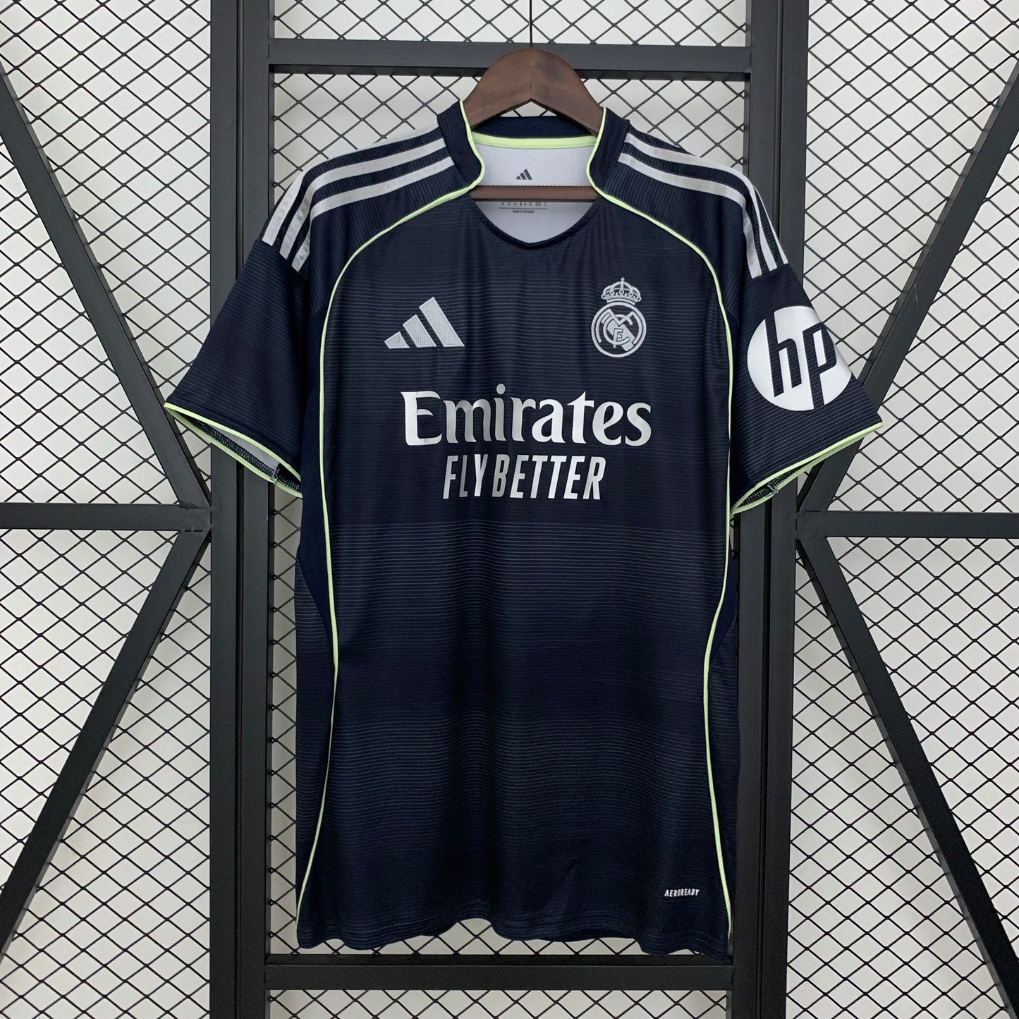 REAL MADRID VISITA VERSIÓN FAN 25-26