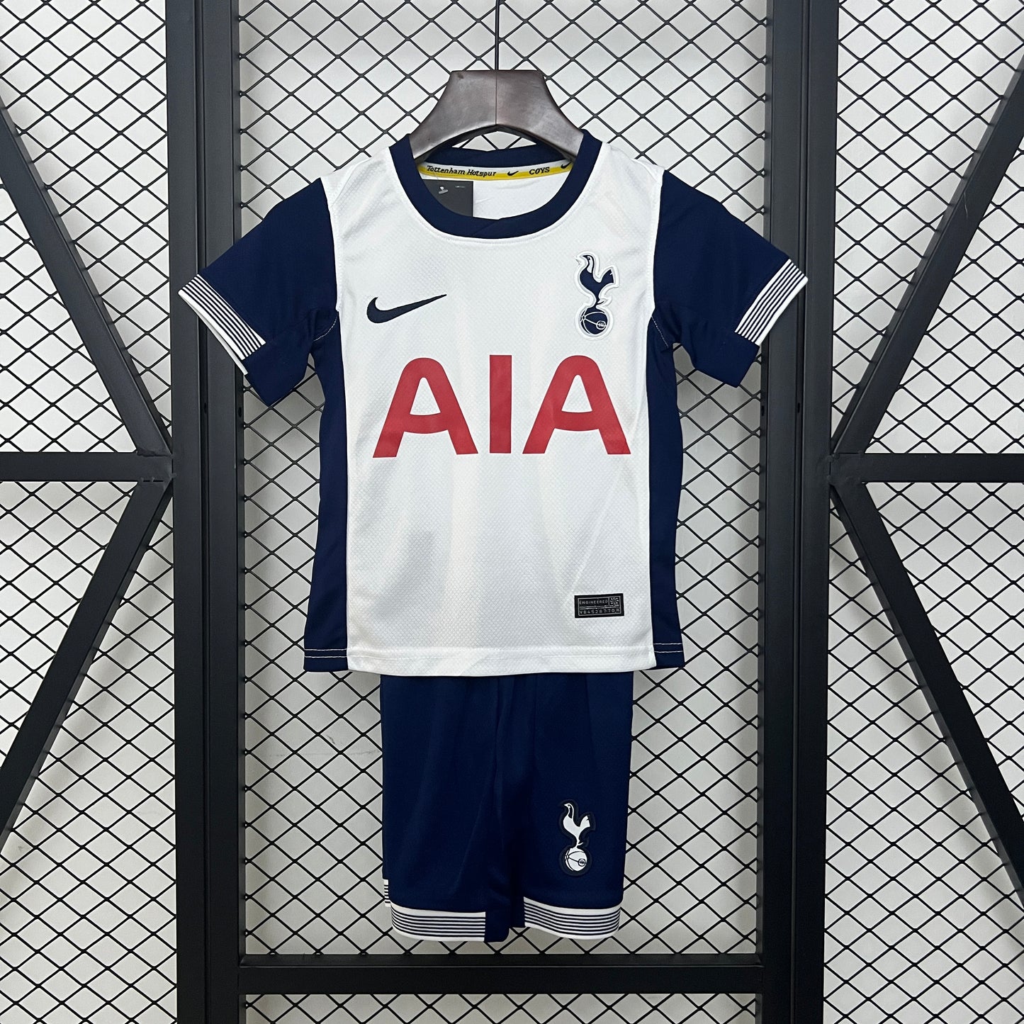 TOTTENHAM LOCAL NIÑO 24-25