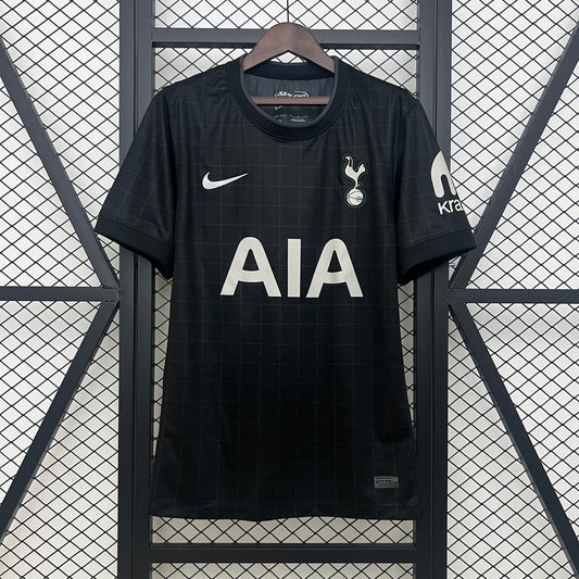 TOTTENHAM VISITA FAN 25-26